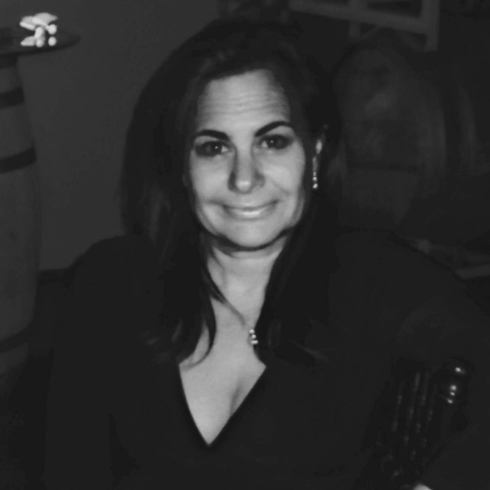 Meet your Posher, Adrienne